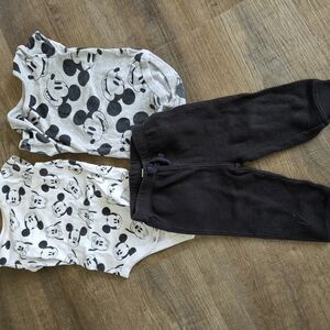 Mickey Mouse Baby Bodysuits and Pants Set